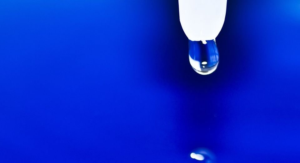 The US Food and Drug Administration has warned consumers not to use certain over-the-counter eye drop products due to the potential risk of infections.