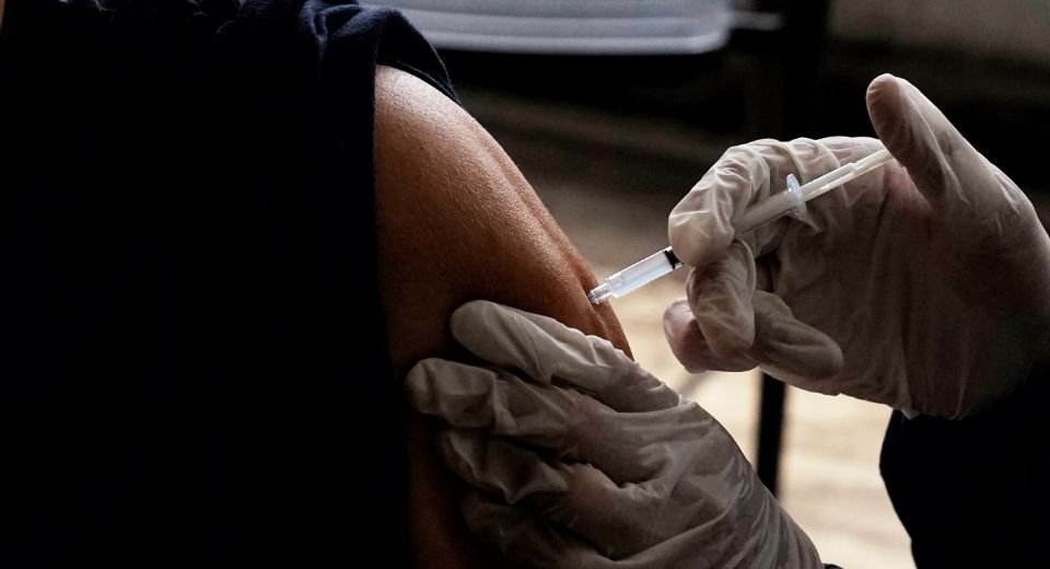 The first human trials for a vaccine against Nipah virus have been started by the University of Oxford, according to a statement.