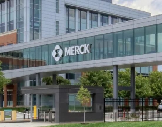 Merck & Co., Inc., and Gilead Sciences, Inc.’s investigational combinational drug for HIV treatment, put on clinical hold last year, has met a secondary goal of a ‘high’ viral suppression rate in adults.