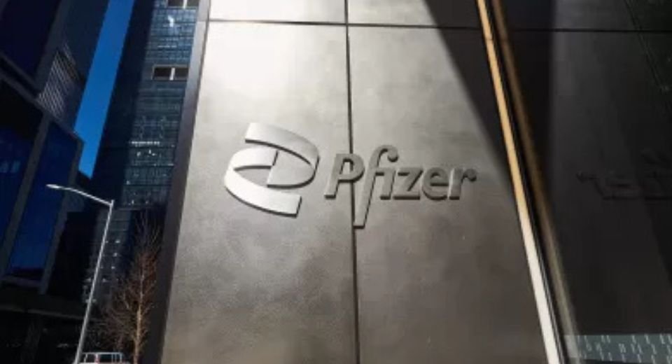 The US Food and Drug Administration has greenlighted Pfizer Inc.’s respiratory syncytial virus vaccine (RSV) Abrysvo for treating lower respiratory tract disease in people 18-59 years.