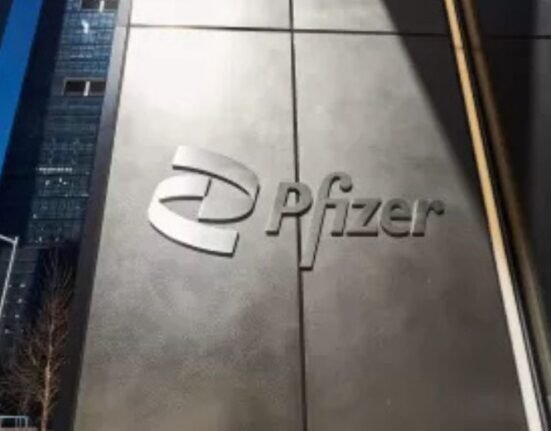 fizer Inc.’s combination drug to treat a type of metastatic colorectal cancer has been approved by the US drug regulator, according to a company statement.