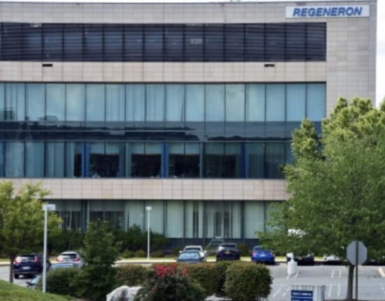 Regeneron Pharmaceuticals, Inc.’s investigational gene therapy improved hearing in 10 out of 11 children born with hearing loss because of gene mutation, according to a company statement.