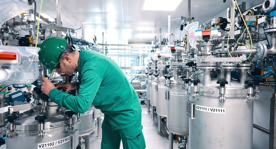 Switzerland’s pharmaceutical company, Novartis AG,  will acquire Regulus Therapeutics for about $1.7 billion to get access to a drug to treat a genetic kidney disease called autosomal dominant polycystic kidney disease.