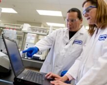 Amgen Inc.’s drug to treat advanced gastric cancer, in combination with chemotherapy, showed that people lived longer compared to chemotherapy alone, according to a company statement.