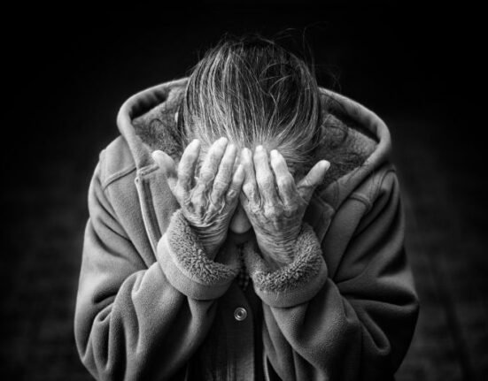 Dementia patients are diagnosed on average 3.5 years after symptoms are first noticed, and it takes an even longer time for patients with early-onset of the disease, a global study by researchers at the University College London finds.