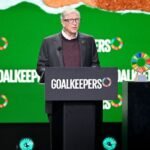 Billionaire Bill Gates has pledged $912 million over three years, starting next year, to the Global Fund to Fight AIDS, Tuberculosis and Malaria.
