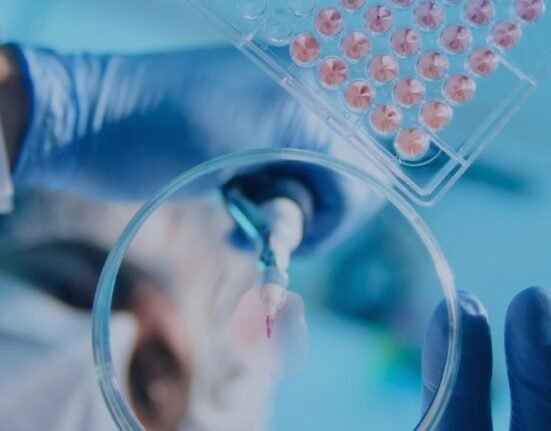 Zenas BioPharma, Inc. and China’s InnoCare Pharma Limited have inked a $2 billion licensing deal that grants the US-based Zenas global rights to develop and commercialise an investigational drug to treat multiple sclerosis (MS) and other autoimmune diseases.