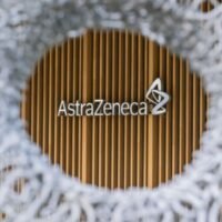 AstraZeneca has stopped an end-phase trial for its experimental lung cancer drug, volrustomig, after data showed the combination therapy failed to outperform standard treatments for advanced non-small cell lung cancer.