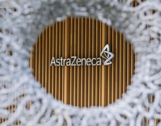 AstraZeneca has stopped an end-phase trial for its experimental lung cancer drug, volrustomig, after data showed the combination therapy failed to outperform standard treatments for advanced non-small cell lung cancer.