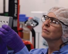 AbbVie Inc.’s experimental drug has reduced the number of migraine days during the menstrual period, meeting a key goal in late-stage trials, the company announced.